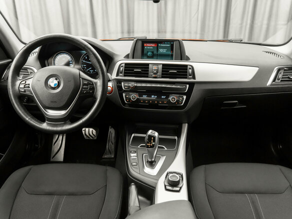 2017 BMW 1 серии 118i II (F20/F21) Рестайлинг, красный - вид 7