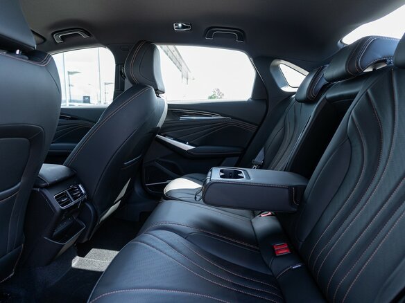 2026 Geely Preface I, белый, 3329990 рублей - вид 28
