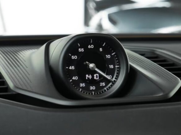2026 Porsche Cayenne Electric IV, зелёный, 19990660 рублей - вид 13