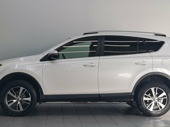 2015 Toyota RAV4 IV (XA40) Рестайлинг, белый, 2340000 рублей - вид 7