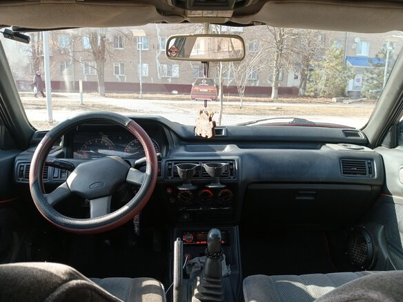 1991 Mitsubishi Galant VI, пурпурный, 110000 рублей - вид 5