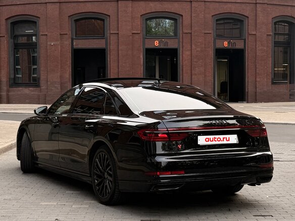 2021 Audi A8 Long 55 TFSI IV (D5), чёрный, 6490000 рублей - вид 3