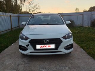 2019 Hyundai Solaris II, белый, 900000 рублей, вид 2