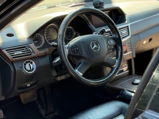 2011 Mercedes-Benz E-Класс 350 IV (W212, S212, C207), чёрный, 1000000 рублей, вид 3