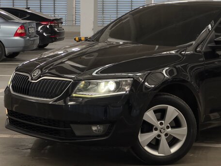 2015 Skoda Octavia III (A7), чёрный, 1300000 рублей, вид 2