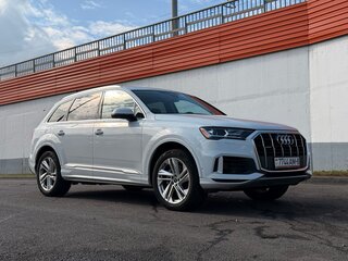 2022 Audi Q7 55 TFSI II (4M) Рестайлинг, белый, 4250000 рублей, вид 1