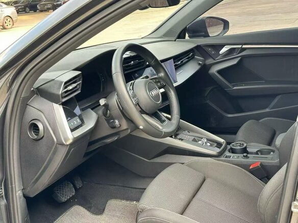 2021 Audi A3 35 TFSI Long IV (8Y), серый, 1920000 рублей - вид 5