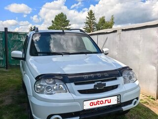 2014 Chevrolet Niva I Рестайлинг, белый, 700000 рублей, вид 1