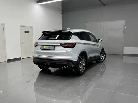 2021 Geely Coolray I, серебристый, 1645000 рублей, вид 2