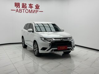 2022 Mitsubishi Outlander III Рестайлинг 3, белый, 1983000 рублей, вид 2