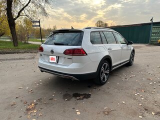 2019 Volkswagen Golf Alltrack VII Рестайлинг, белый, 2125000 рублей, вид 4