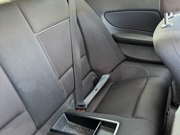 2010 BMW 1 серии 116i I (E81/E82/E87/E88) Рестайлинг, белый, 650000 рублей - вид 17