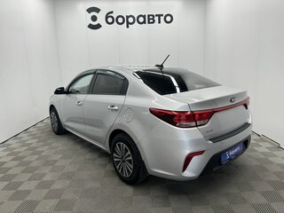 2017 Kia Rio IV, серебристый, 960000 рублей, вид 5