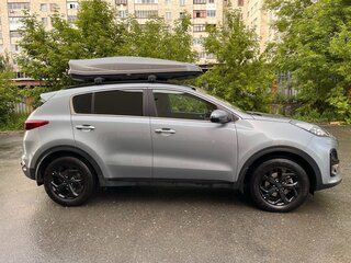 2021 Kia Sportage IV Рестайлинг, серый, 2700000 рублей, вид 3