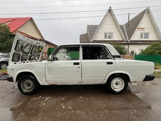 2010 Lada (ВАЗ) 2105, белый, 125000 рублей, вид 4