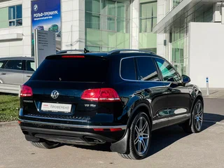 2015 Volkswagen Touareg II Рестайлинг, синий, 2700000 рублей, вид 5