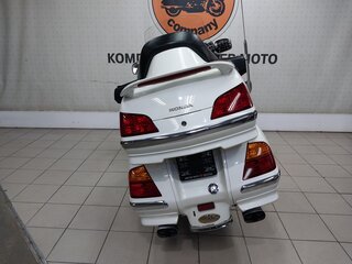 2002 Honda GL 1800 Gold Wing, белый, 875000 рублей, вид 2