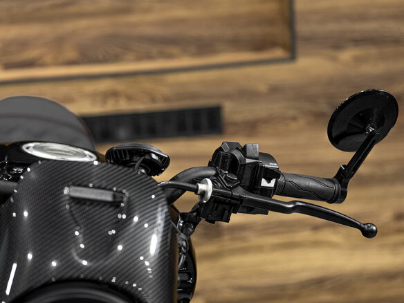 2022 Yamaha XSR900, чёрный, 1050000 рублей - вид 10