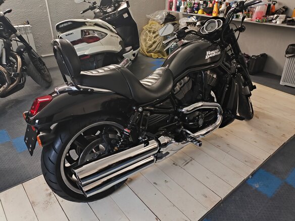2008 Harley-Davidson V-Rod, чёрный, 907000 рублей - вид 11