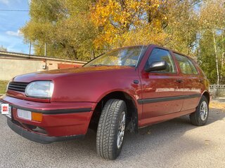1993 Volkswagen Golf III, пурпурный, 320000 рублей, вид 1