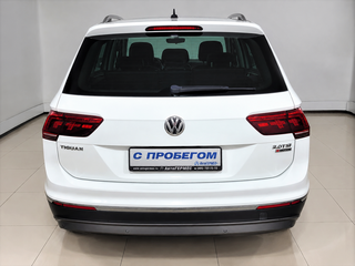 2017 Volkswagen Tiguan II, белый, 1725000 рублей, вид 3
