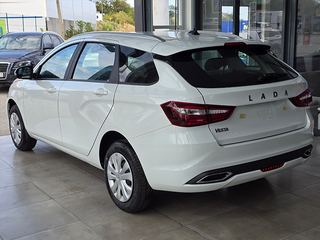 2026 Lada (ВАЗ) Vesta SW I Рестайлинг (NG), белый, 1815000 рублей, вид 2