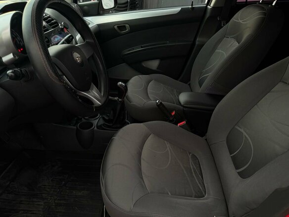 2011 Chevrolet Spark III, красный, 460000 рублей - вид 9