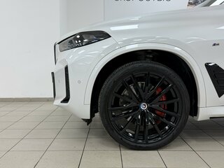 2023 BMW X5 40i IV (G05/G18) Рестайлинг, белый, 12895000 рублей, вид 5