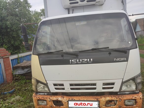 2011 Isuzu Elf (N-series), белый, 1000000 рублей - вид 3