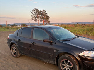 2008 Renault Megane II Рестайлинг, чёрный, 400000 рублей, вид 3