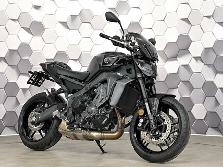2025 Yamaha MT-09 (FZ-09), чёрный, 1299000 рублей, вид 1