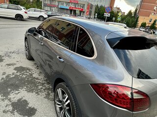 2010 Porsche Cayenne S II (958), серый, 2390000 рублей, вид 4