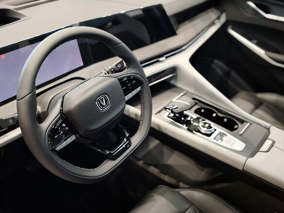 2024 Changan CS75 Plus III, серый, 4029900 рублей - вид 9