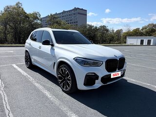 2021 BMW X5 45e IV (G05/G18), белый, 8800000 рублей, вид 5
