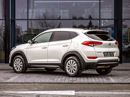 2018 Hyundai Tucson III, белый, 1795000 рублей, вид 4