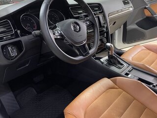 2015 Volkswagen Golf VII, белый, 1550000 рублей, вид 3