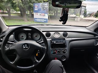 2007 Mitsubishi Outlander I, серебристый, 590000 рублей, вид 5