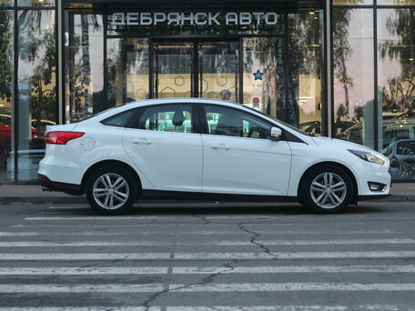2018 Ford Focus III Рестайлинг, белый, 1245000 рублей, вид 4