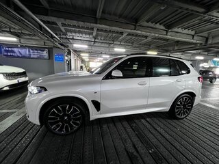 2024 BMW X5 40i IV (G05/G18) Рестайлинг, белый, 12500000 рублей, вид 4
