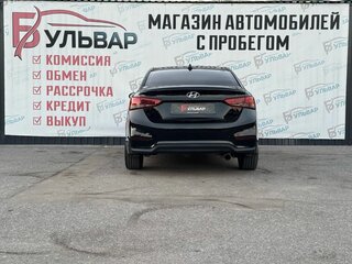 2017 Hyundai Solaris II, чёрный, 1070000 рублей, вид 5