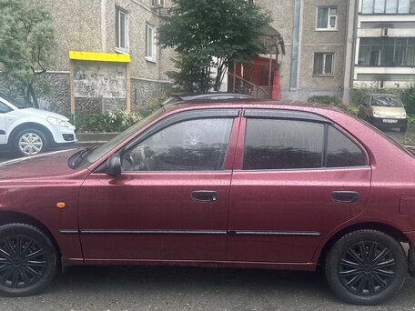 2008 Hyundai Accent ТагАЗ II, красный, 330000 рублей, вид 4