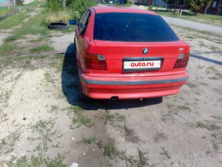 1994 BMW 3 серии Compact 316i III (E36), красный, 300000 рублей, вид 3