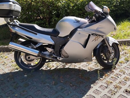 2001 Honda CBR 1100 XX, серебристый, 550000 рублей, вид 3