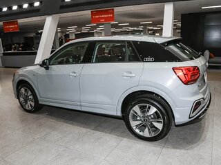 2026 Audi Q2 L 35 TFSI I Рестайлинг, серый, 3464000 рублей, вид 4