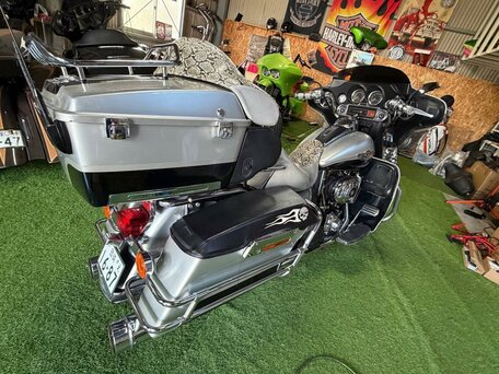 2003 Harley-Davidson Electra Glide, серебристый, 629000 рублей, вид 4