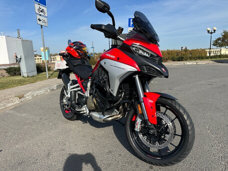 2021 Ducati Multistrada V4, красный, 2300000 рублей, вид 1