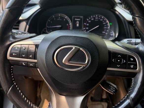 2017 Lexus RX 300 IV, серый, 3600000 рублей - вид 6