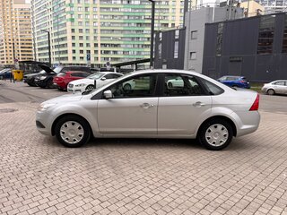 2010 Ford Focus II Рестайлинг, серебристый, 469000 рублей, вид 5