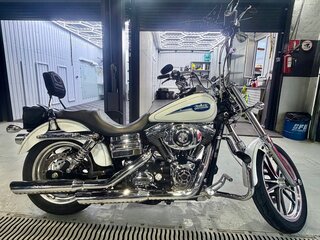 2005 Harley-Davidson Dyna Low Rider, белый, 950000 рублей, вид 1