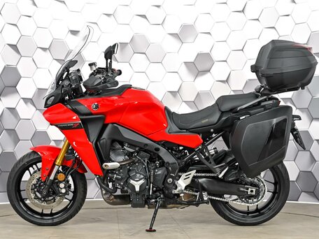 2022 Yamaha Tracer 9, красный, 1499000 рублей, вид 4
